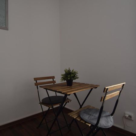 Resedinta Luterana Apartment Букурещ Екстериор снимка