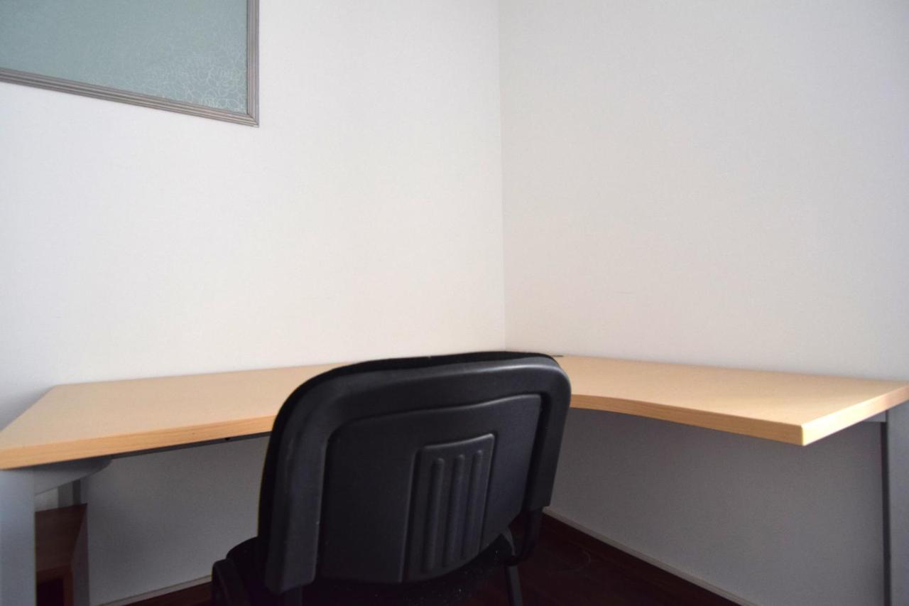 Resedinta Luterana Apartment Букурещ Екстериор снимка
