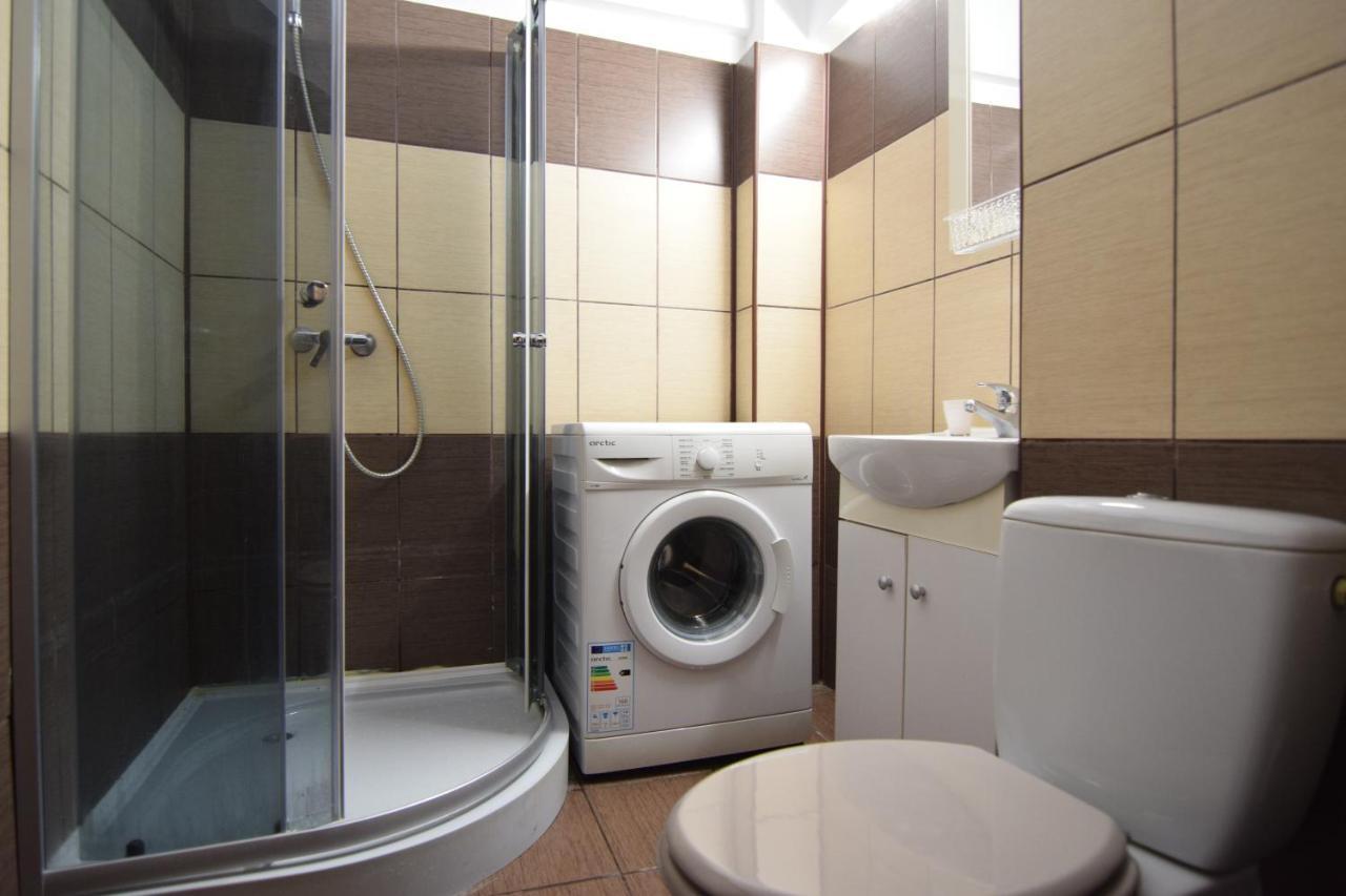 Resedinta Luterana Apartment Букурещ Екстериор снимка
