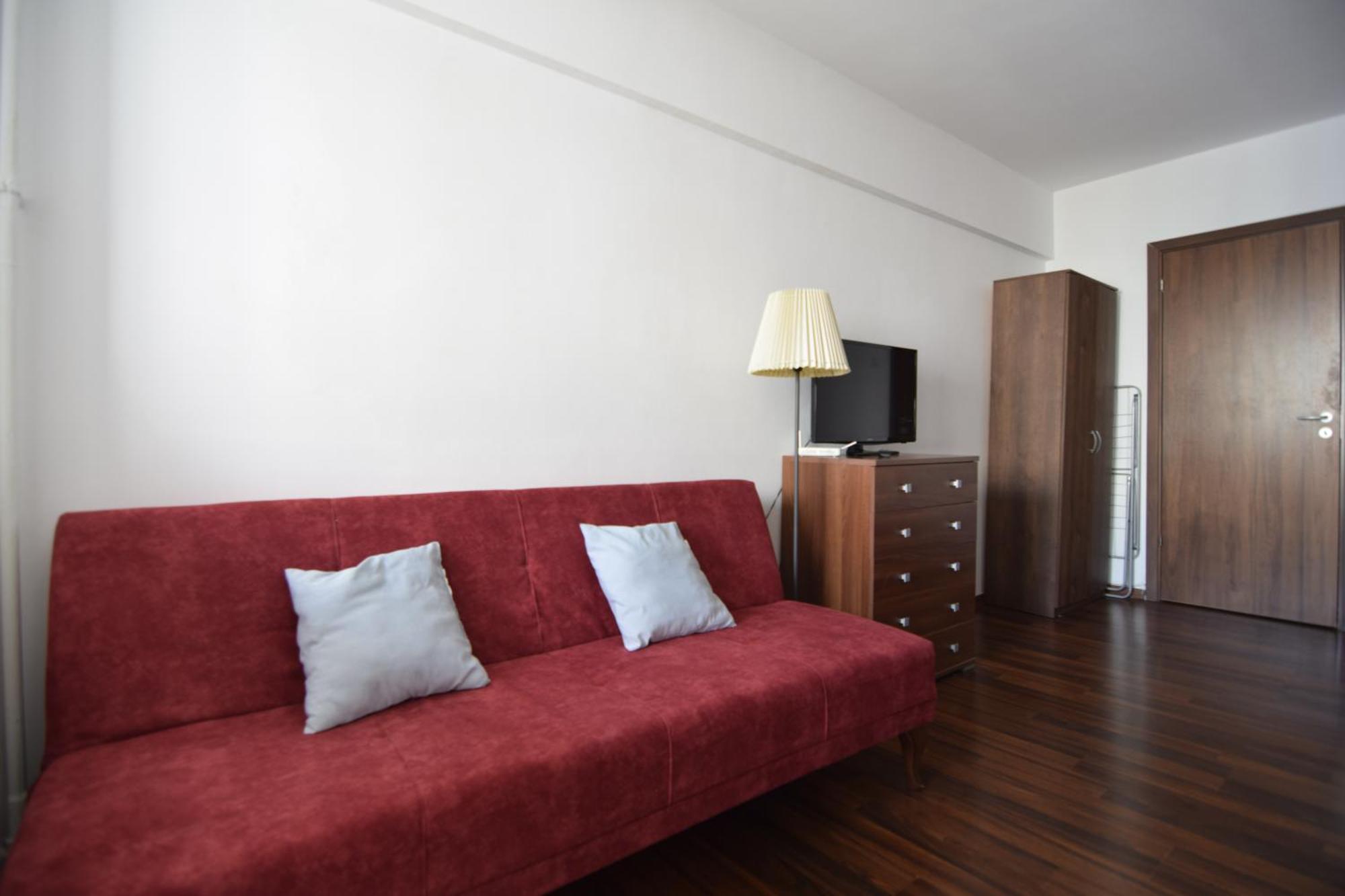 Resedinta Luterana Apartment Букурещ Екстериор снимка
